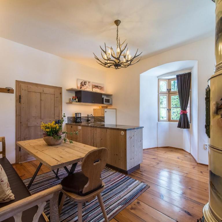 Apartments Ansitz Wildberg - Suite Deluxe con Vasca Idromassaggio e Sauna - 11