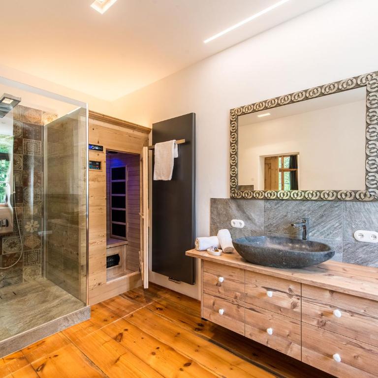 Apartments Ansitz Wildberg - Suite Deluxe con Vasca Idromassaggio e Sauna - 1