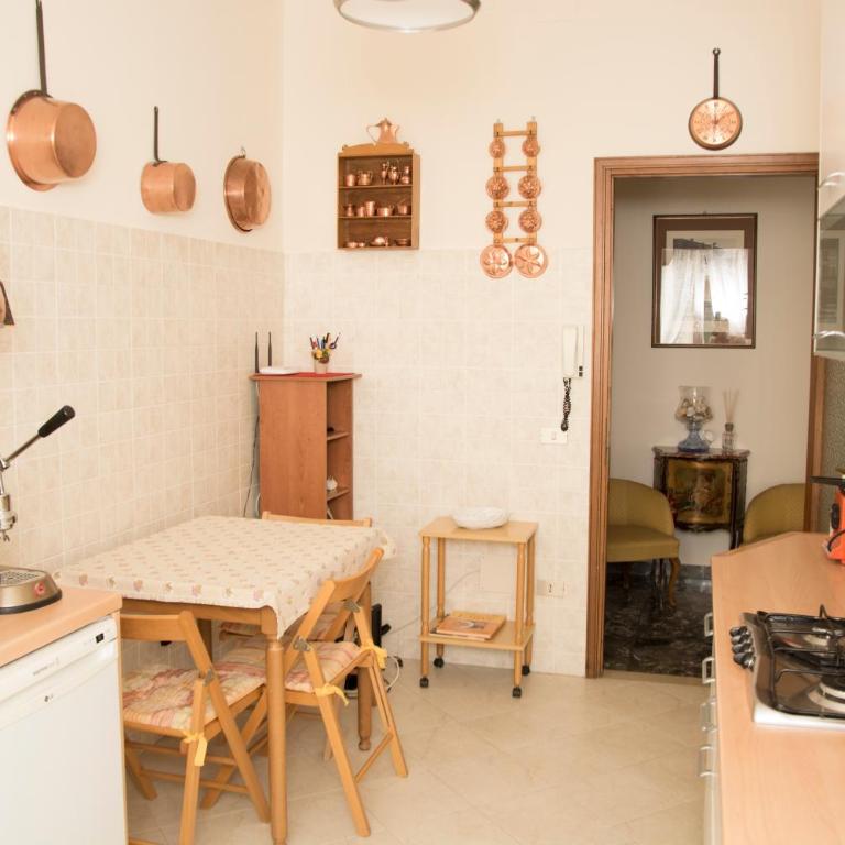 Casa di Gina - Appartamento con 2 Camere da Letto - 18