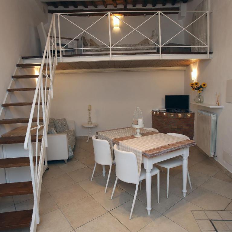 Casa Vezzosa - Apartment - Ground Floor - 10