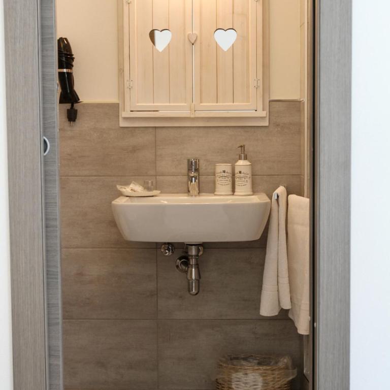 Carducci - Deluxe Double Room with Shower - 2