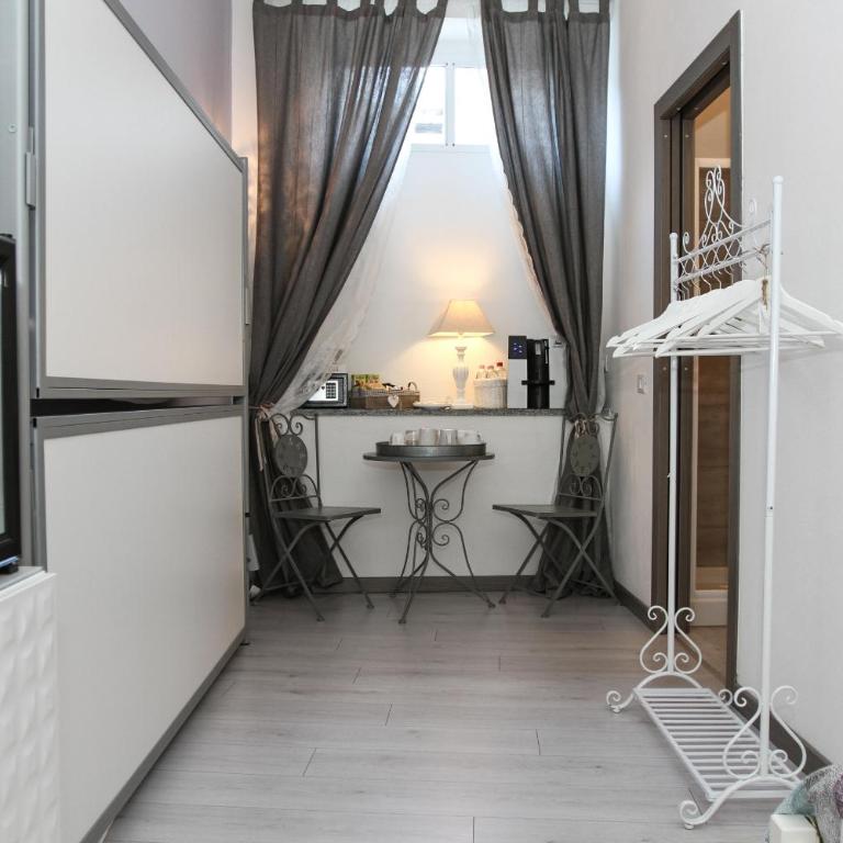 Carducci - Quadruple Room with Shower - 5