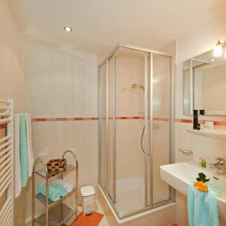 Haus Birgit - Doppelzimmer mit Balkon - 2