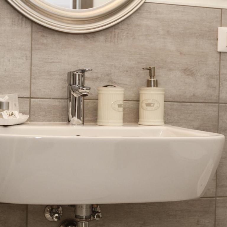 Carducci - Quadruple Room with Shower - 1