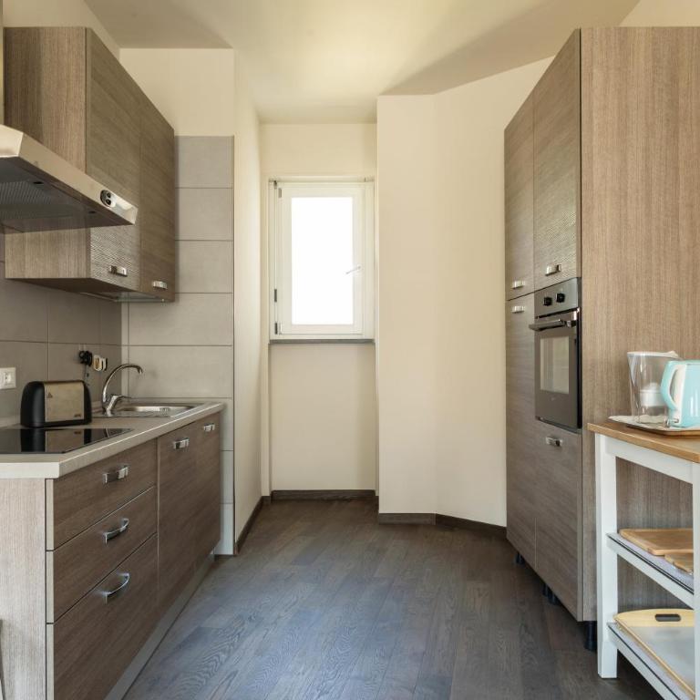 Numero Due Piazza Mazzini - byMyHomeinComo - Appartamento con 3 Camere da Letto - 8
