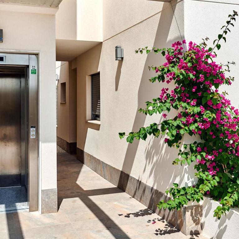 Orange Holiday Housing - Villa Amalia 34 - Apartamento con terraza - 32