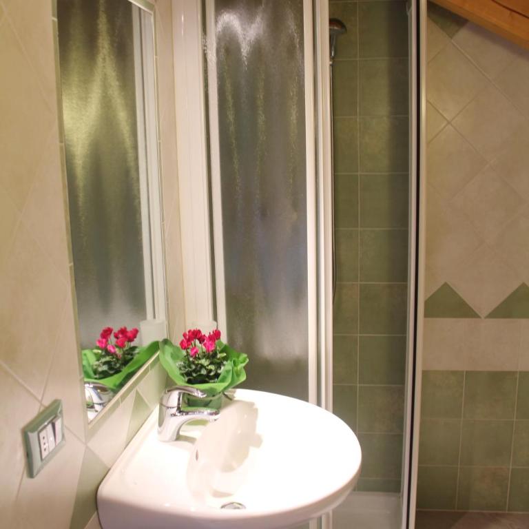 Rifugio Viviani Pradalago - Chambre Double avec Salle de Bains Privative - 3