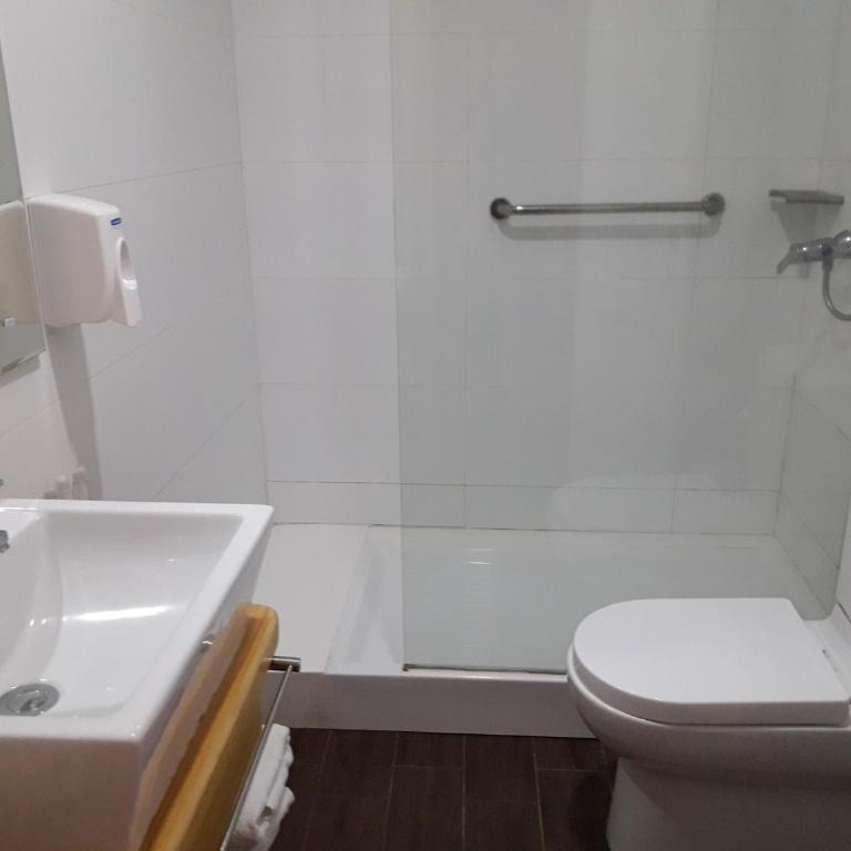 Dein Haus Hotel y Departamentos - Habitación Triple - 3 camas - 4