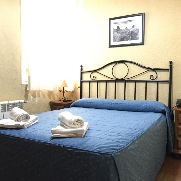 Hostal El Pilar - Double or Twin Room - 8