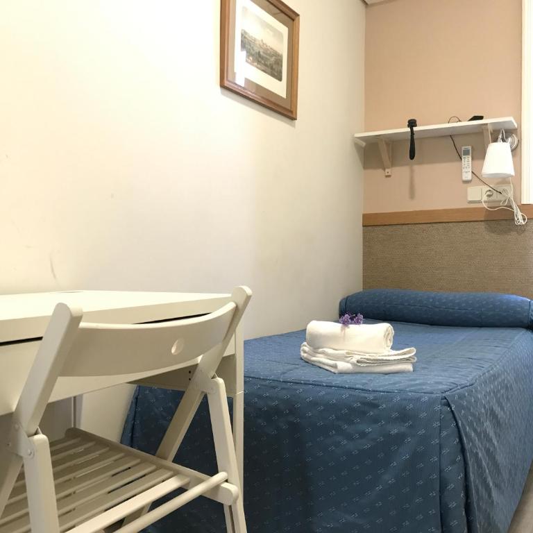 Hostal El Pilar - Single Room - 5