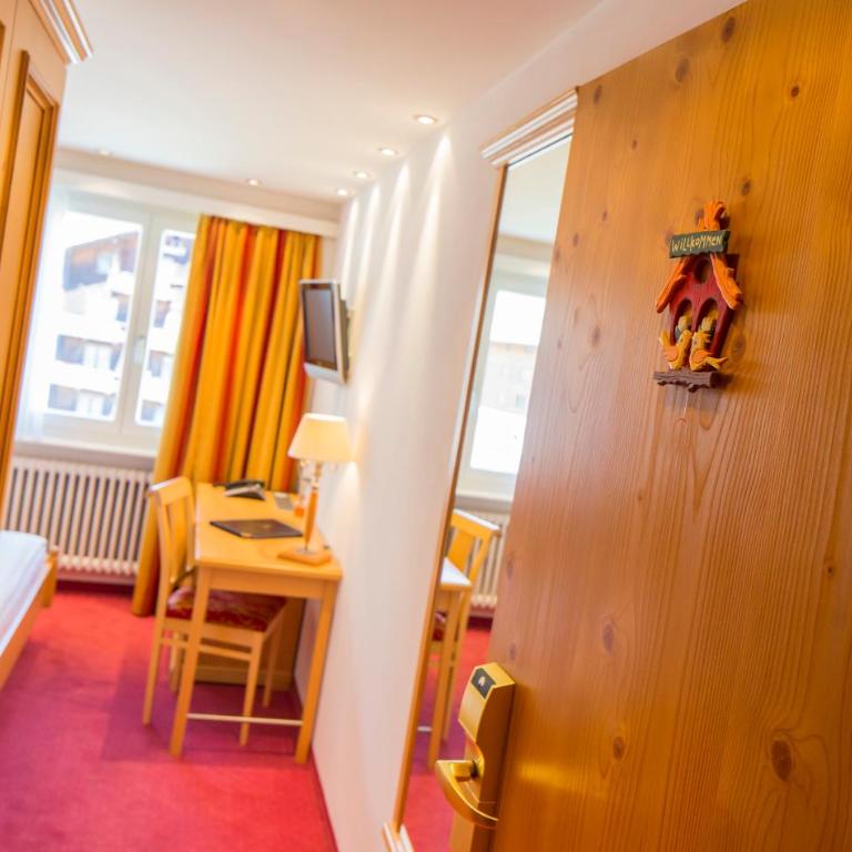 Hotel Excelsior - Economy Doppelzimmer - 4