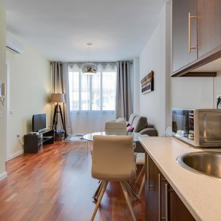 Arts Victoria Málaga - Apartamento Superior - 13
