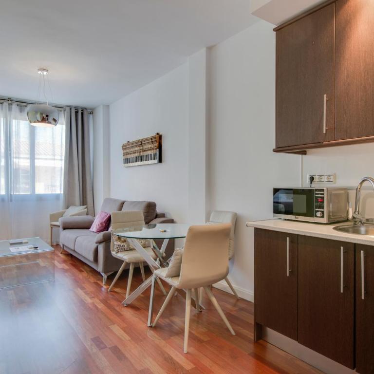 Arts Victoria Málaga - Apartamento Superior - 14
