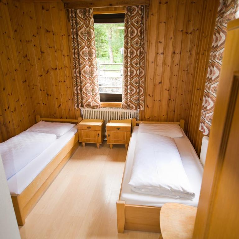 Jugendgästehaus Gosauschmied - Zweibettzimmer - 1