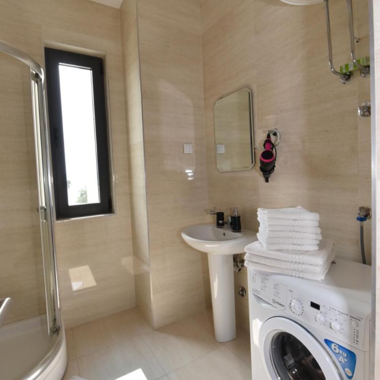 Lux Apartments Kristina - Apartment with Sea View - 5