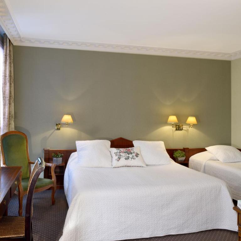 Hôtel Du Manoir - Chambre Triple - 1