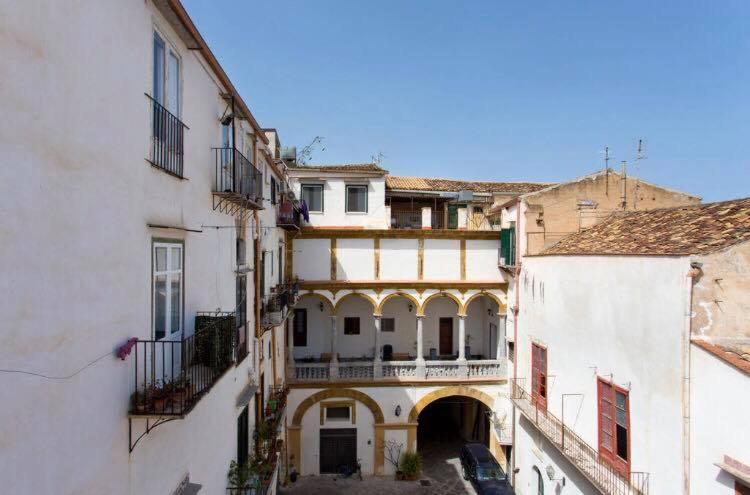 Casa Vacanze Flavia - Appartamento con 2 Camere da Letto e Balcone - 24