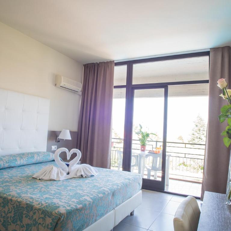 Hotel Holiday - Camera Matrimoniale Superior - 3