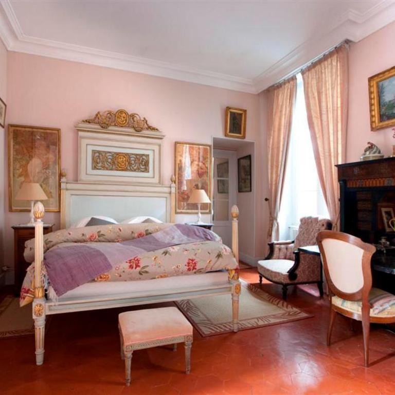 Chateau de Raissac - Chambre Double de Luxe Rose - Vue sur Jardin - 3