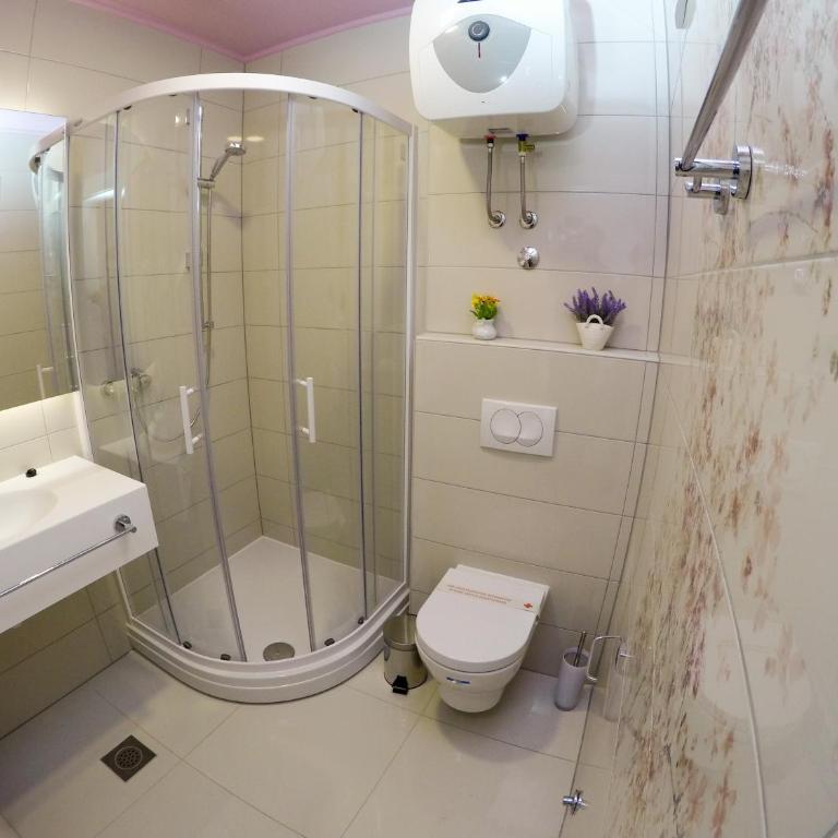 Rooms Villa Downtown - Deluxe Triple Room - 3