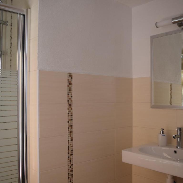 Hotel Tannenhof - Deluxe Doppelzimmer mit Balkon - 5