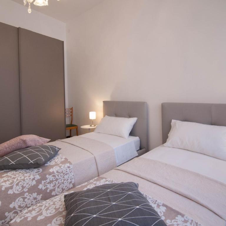 Riva Excelsior Apartment - Appartamento con 2 Camere da Letto - 15