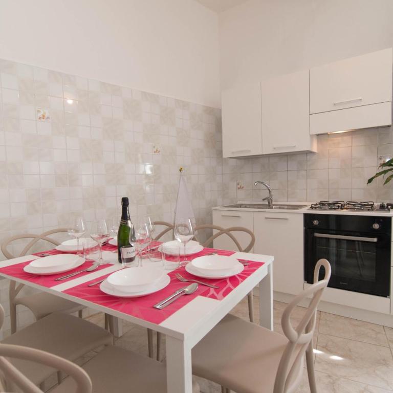 Riva Excelsior Apartment - Appartamento con 2 Camere da Letto - 17