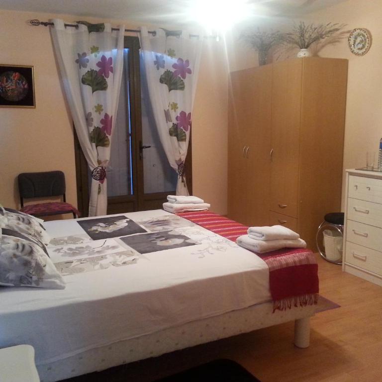 Chambres d'hôtes Mille et une nuits en Provence - Chambre Double avec Salle de Bains Commune - 4