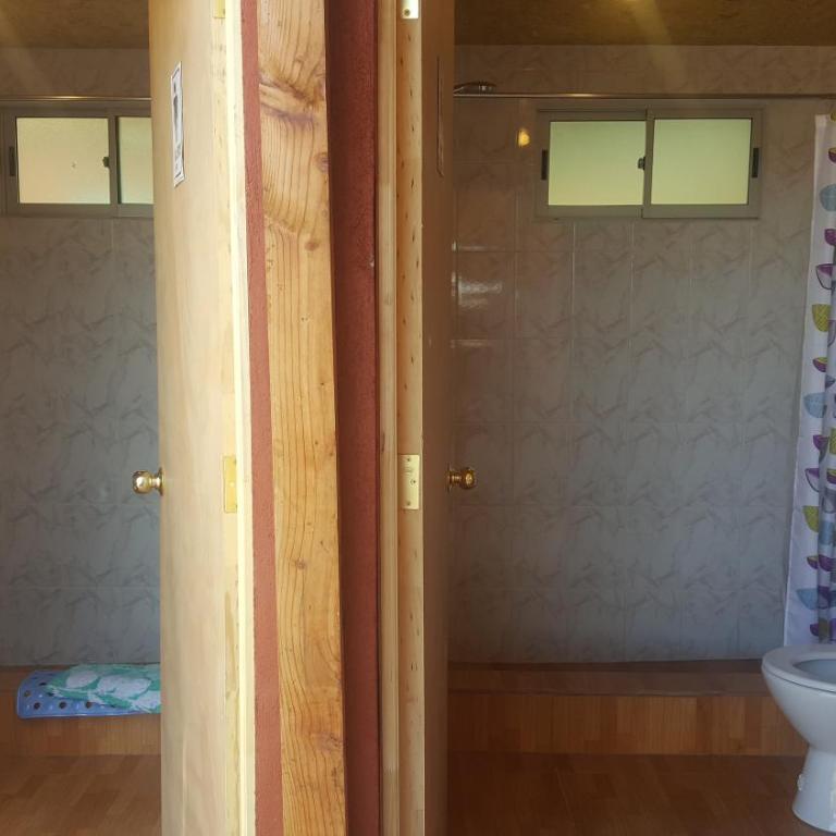 Hostal Mirador - Habitación Cuádruple Económica con baño compartido - 4