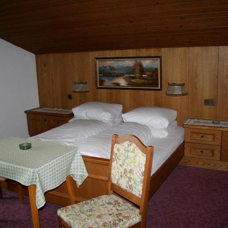 Haus Schönblick - Apartment Retro mit 1 Schlafzimmer - 3