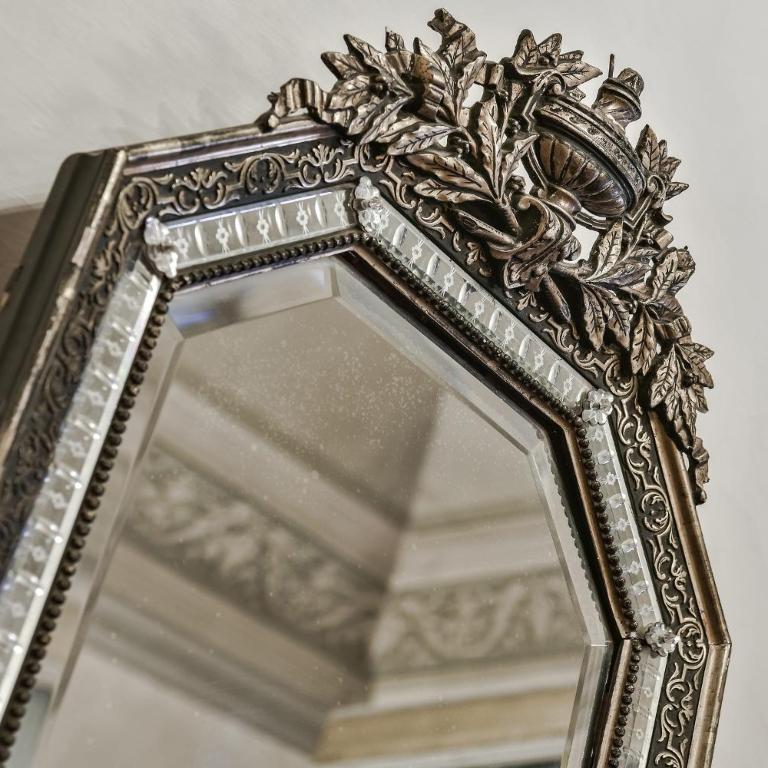 Residenze d'Epoca Palazzo Coli Bizzarrini - Luxury Apartment with City View - 9