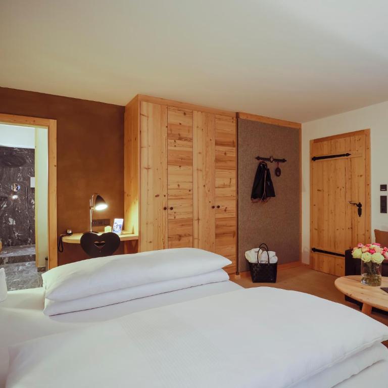 Staudacherhof in Garmisch-Partenkirchen I Blick aufs Zugspitzmassiv I einzigartige Bayurvida Küche - Classic Doppelzimmer - Nebengebäude - 3