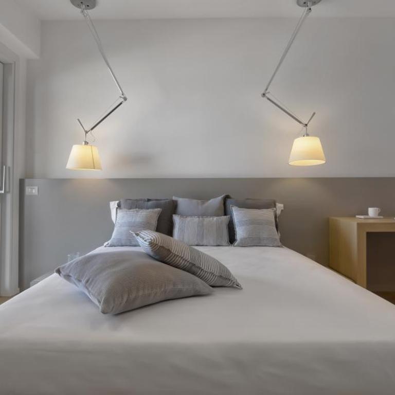 Luxury Suites Collection - Milano 33 - Suite with Sea View - 5