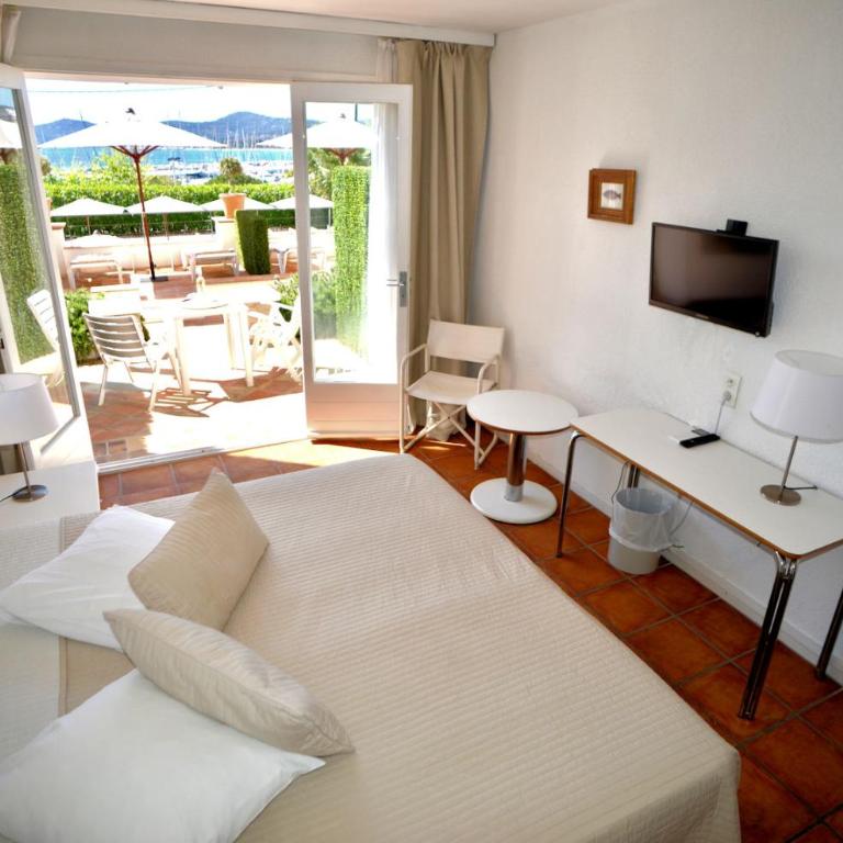 Auberge De La Calanque - Chambre Double Classique avec Vue sur Jardin et Terrasse - 9