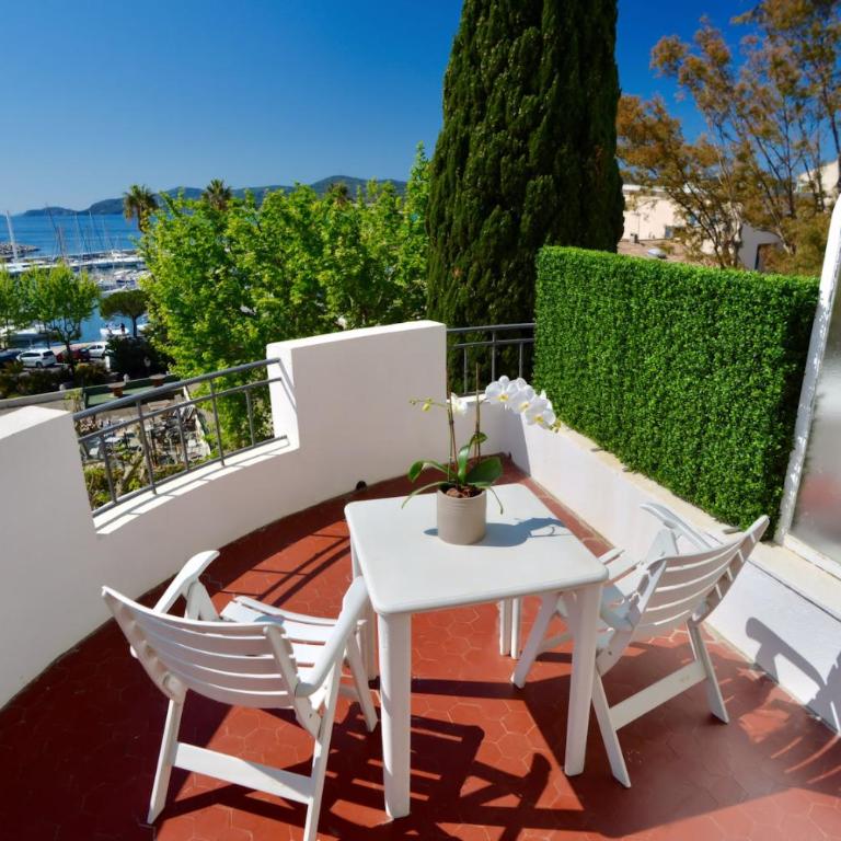 Auberge De La Calanque - Chambre Double Classique avec Vue sur Jardin et Terrasse - 7