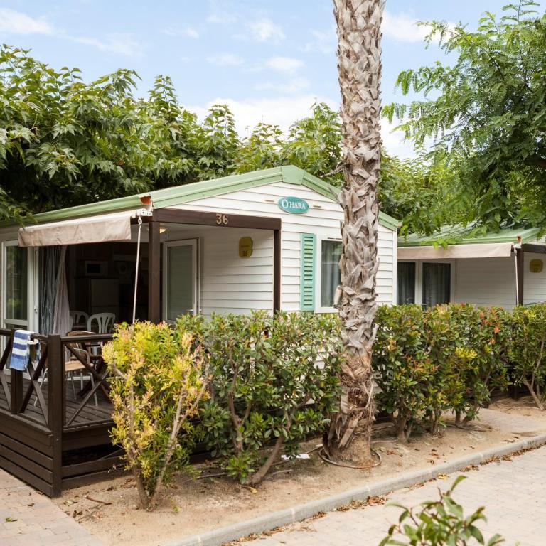 Camping Platja Cambrils - Superior Bungalow with Air Conditioner - 3