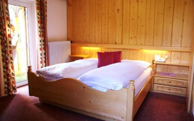 Garni Jasmin - Standard Double Room - 9