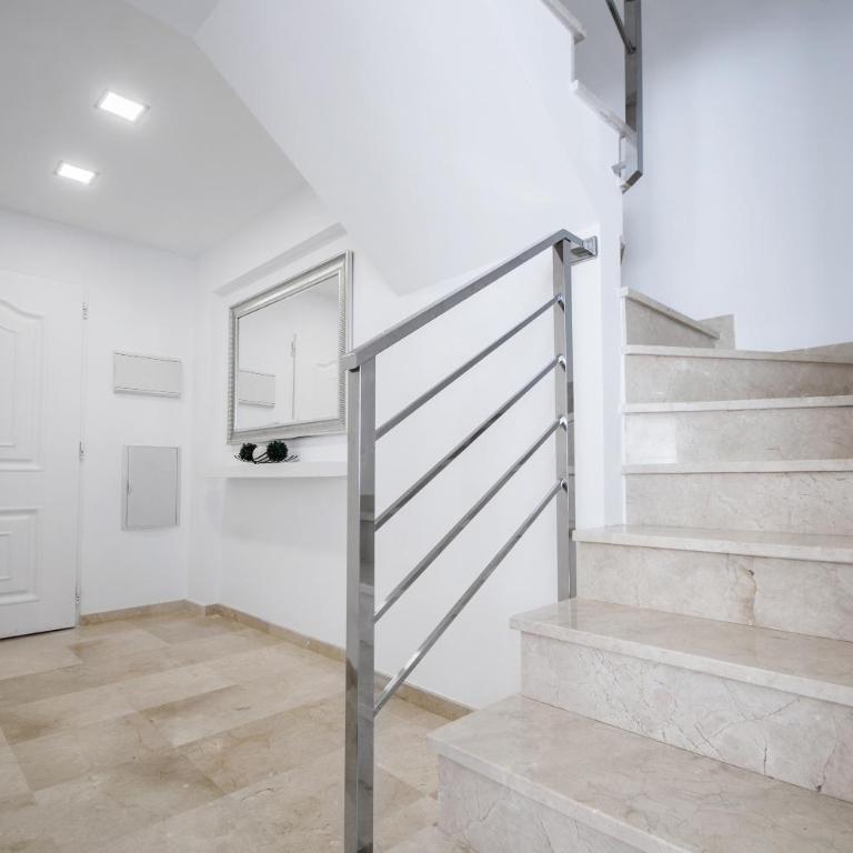 Gorgeous 170 sq.m. penthouse with sea view terraces - Apartamento Ático - 20