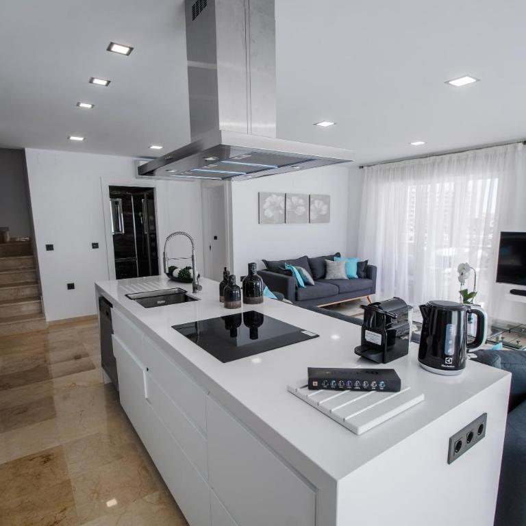 Gorgeous 170 sq.m. penthouse with sea view terraces - Apartamento Ático - 30