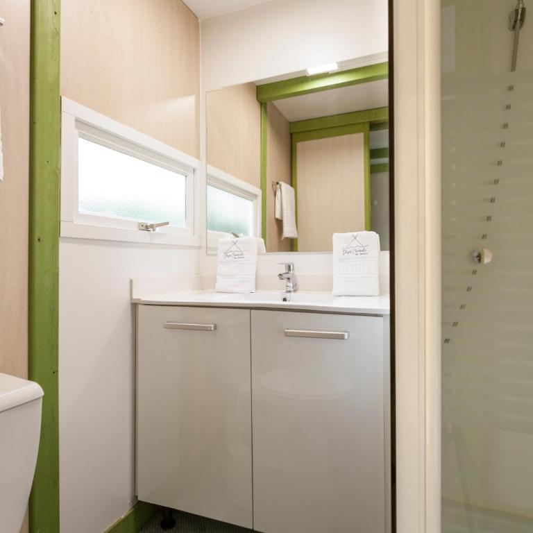 Camping Platja Cambrils - Premium Two-Bedroom Bungalow without Air Conditioner - 2