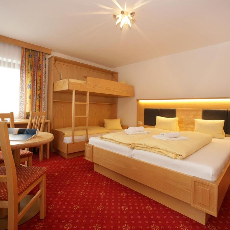 Altachhof Hotel und Ferienanlage - Jokercard im Sommer inklusive - Familienzimmer - 2