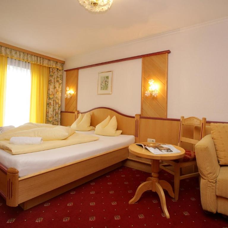 Altachhof Hotel und Ferienanlage - Jokercard im Sommer inklusive - Großes Einzelzimmer - 3
