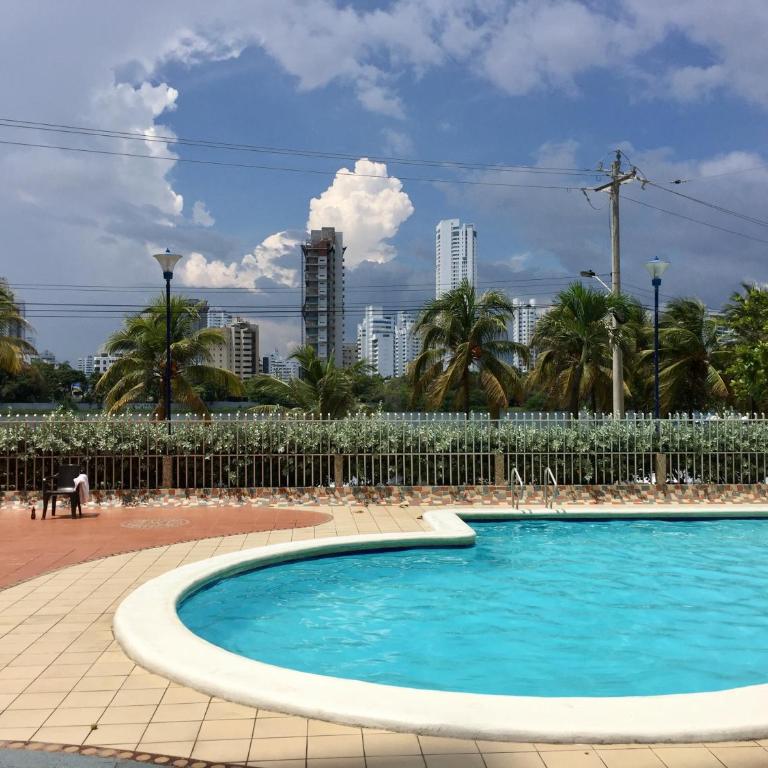 Apartamento con hermosa vista y cerca de playas - Estudio con vistas al lago - 14