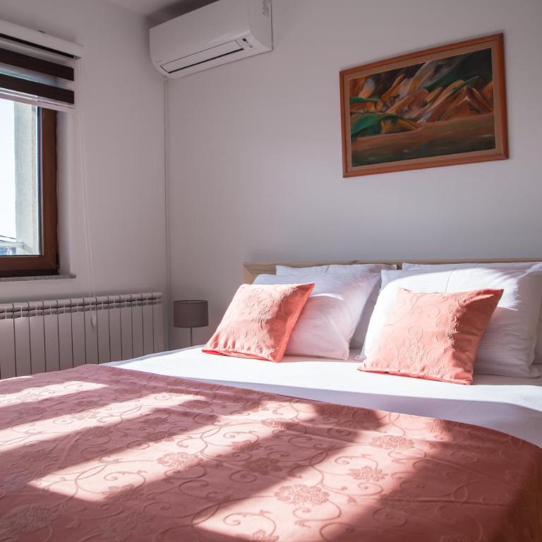 Villa Sky - Standardna Dvokrevetna Soba sa Bračnim Krevetom - 1