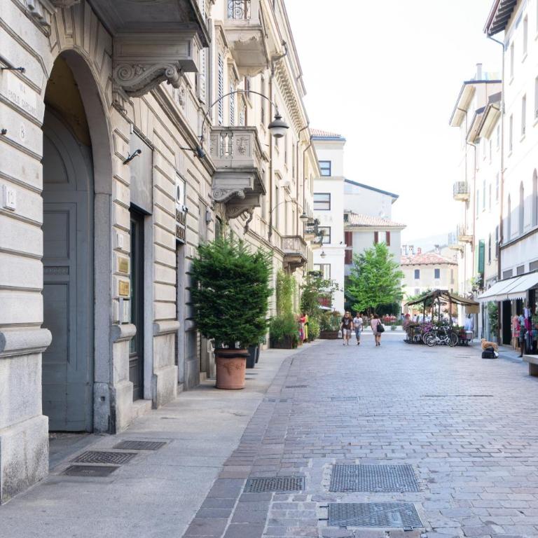 Numero Due Piazza Mazzini - byMyHomeinComo - Appartamento con 3 Camere da Letto - 20