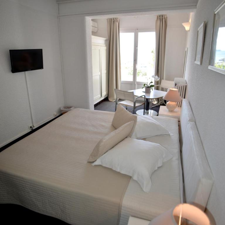 Auberge De La Calanque - Chambre Double Classique avec Vue sur Jardin et Terrasse - 1