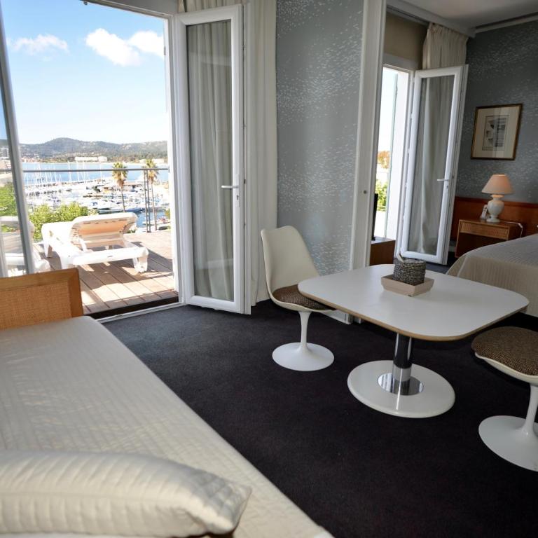 Auberge De La Calanque - Chambre Triple Privilège avec Vue sur Mer - 4