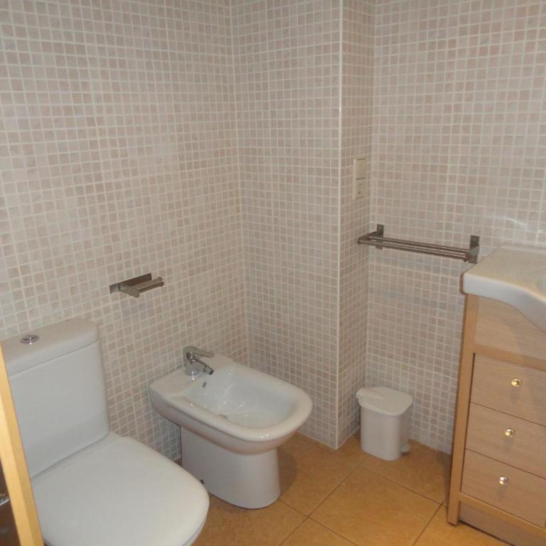 Sol Tarter - Two-Bedroom Apartment (4 Adults+1 child) - 2