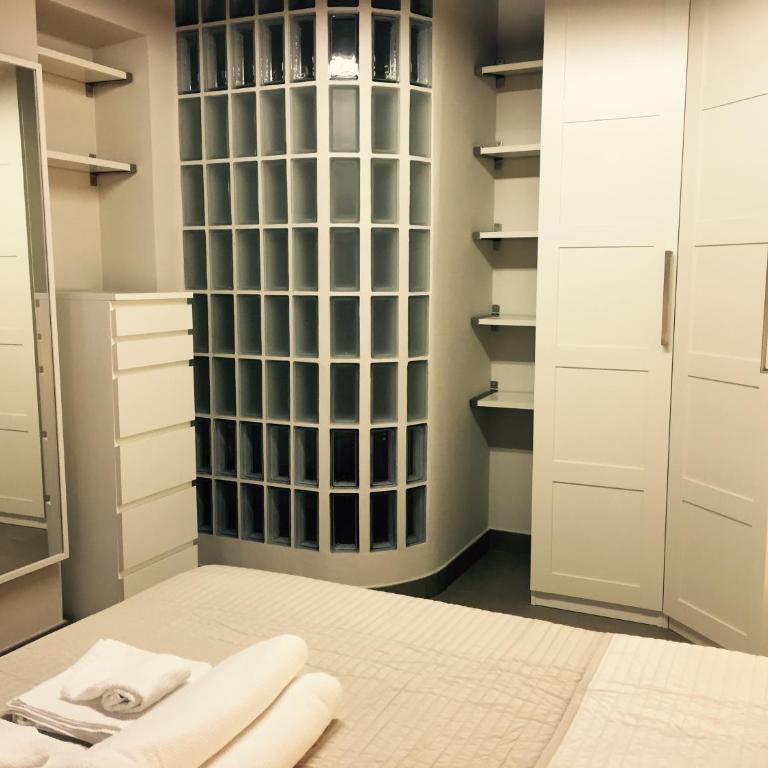Niki O. Apartments - One-Bedroom Apartment - Via Ferdinando Maestri 13 - 7