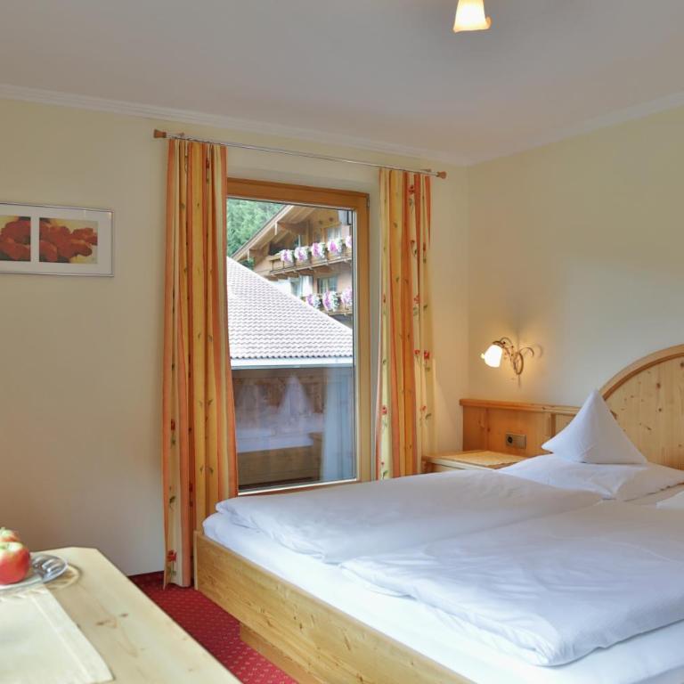 Haus Waldheim - Deluxe Doppelzimmer mit Balkon - 3